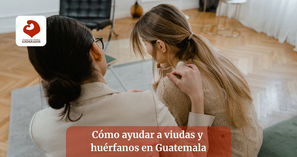 ayudar-a-viudas-y-huerfanos Persona dando consuelo y ayudando a viuda
